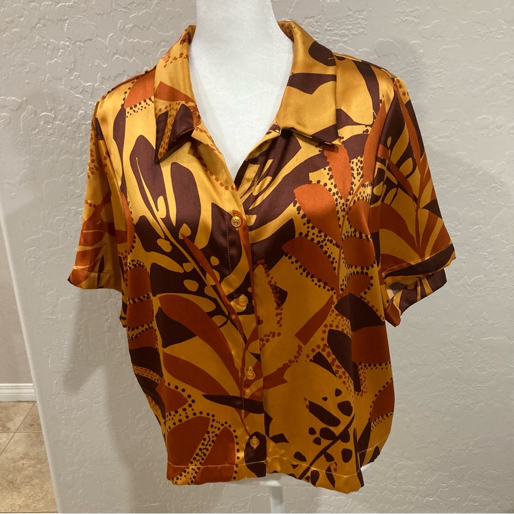House of Harlow 1960 Gold Brown Botanical Print Button Top Size L